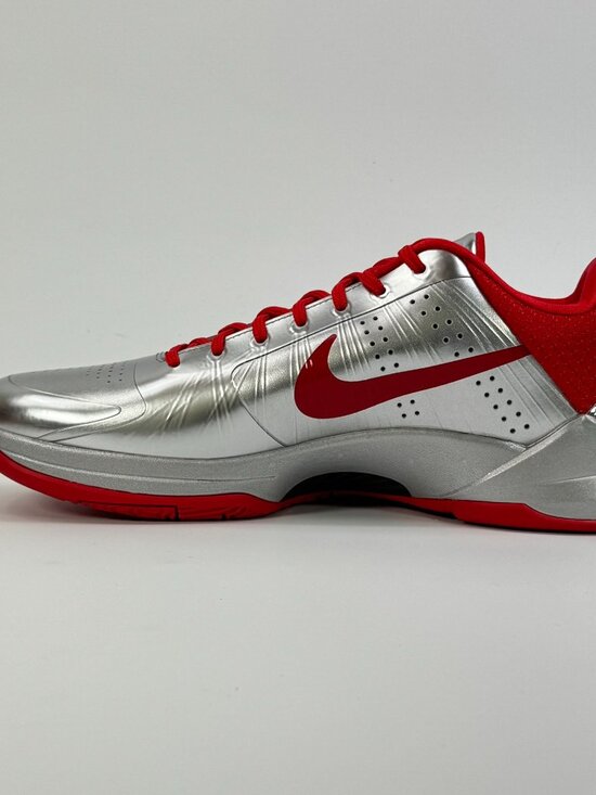 Nike Zoom Kobe 5 Protro x Caitlin Clark \'ROTY\' IV2712-001 size 11.5 main image 8